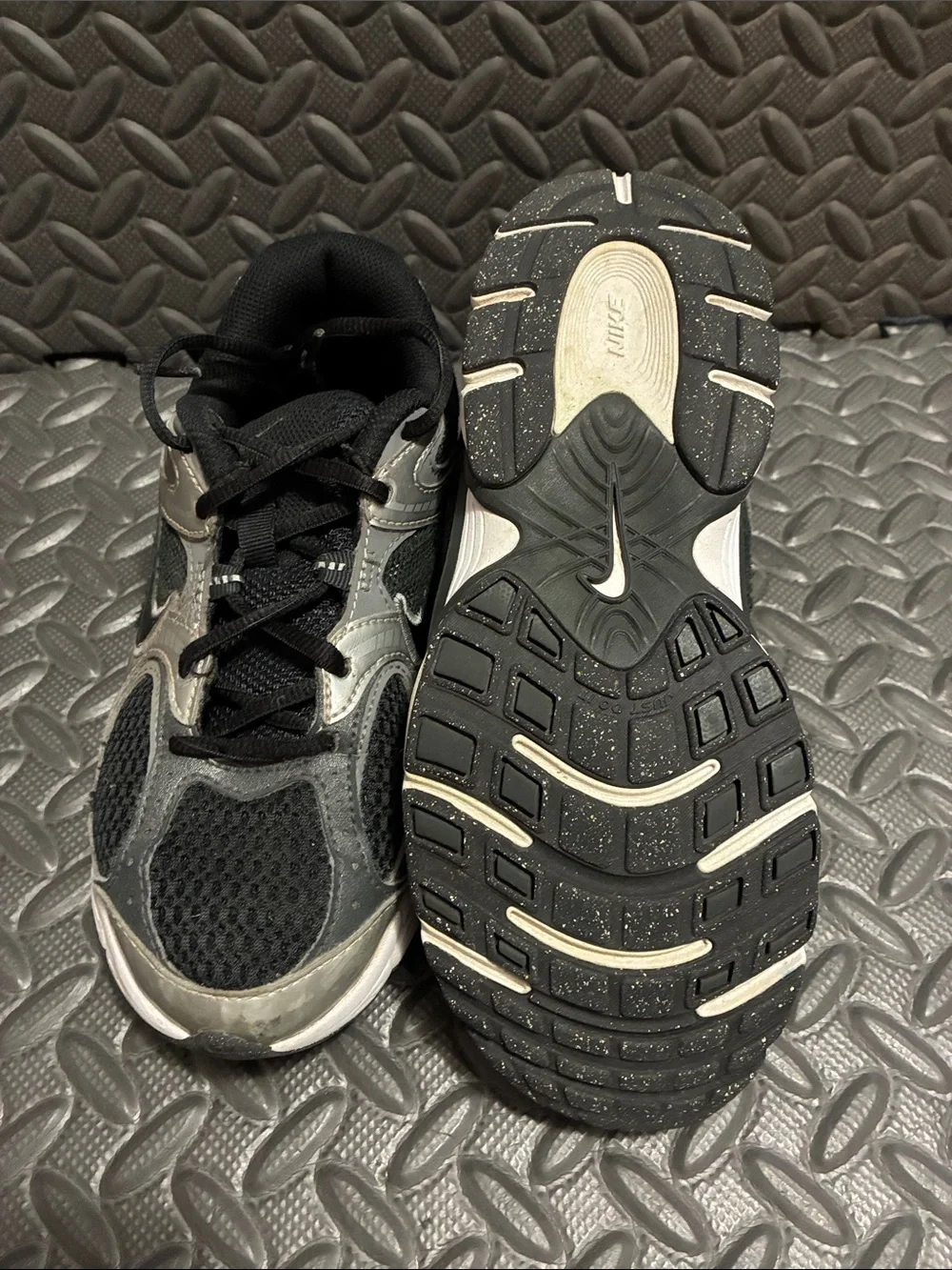Nike Black and Silver Boys Athletic Sneakers